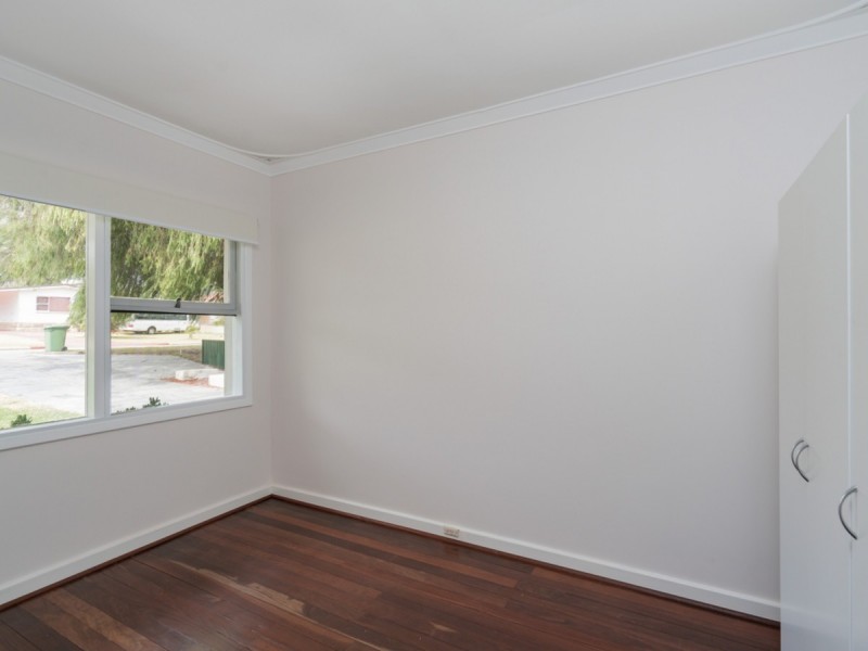 27 Wendron Street, Cloverdale WA 6105