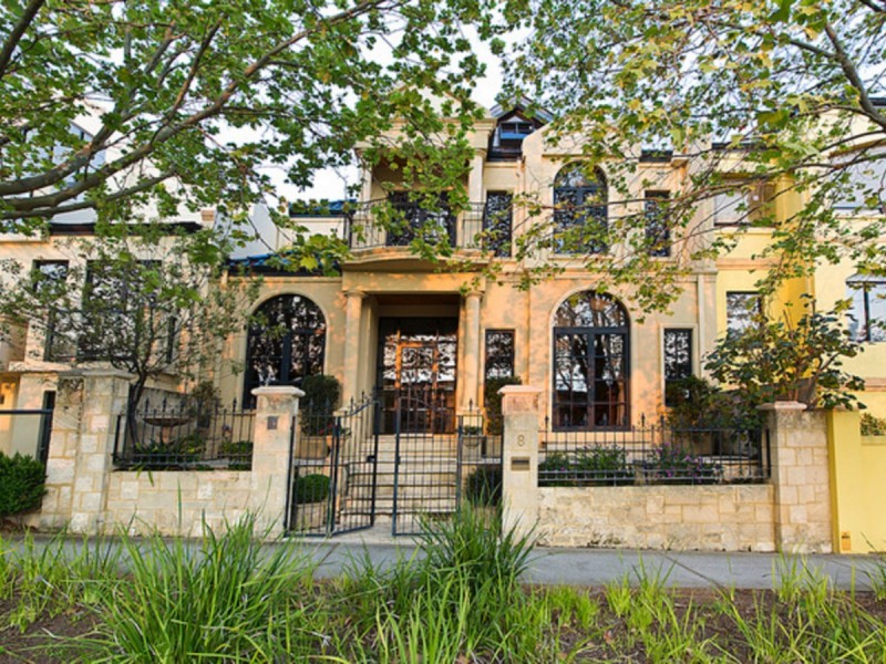 8 Victory Terrace, East Perth WA 6004