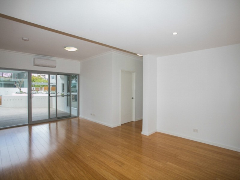 11/2 Rowe Avenue, Rivervale WA 6103