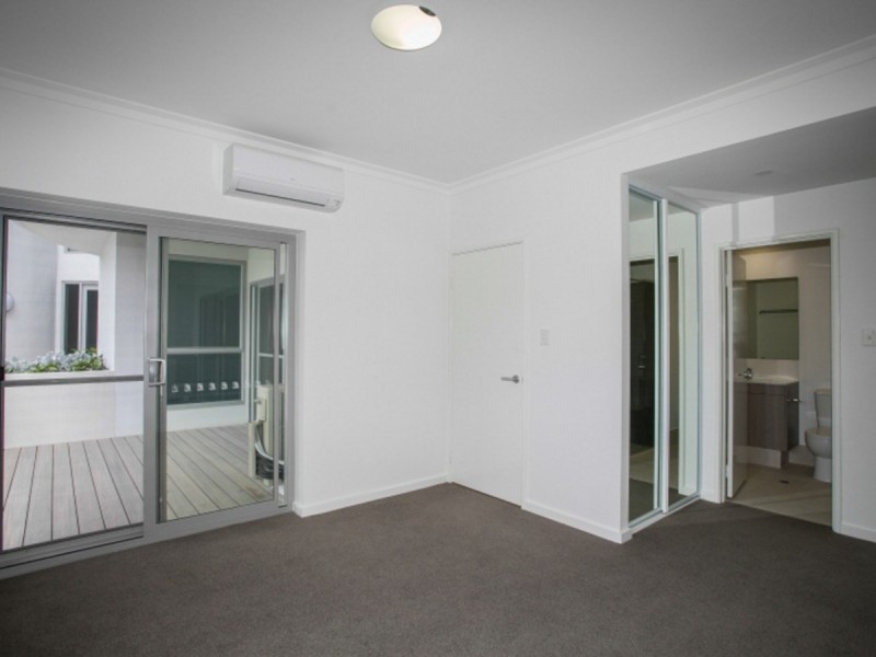 11/2 Rowe Avenue, Rivervale WA 6103