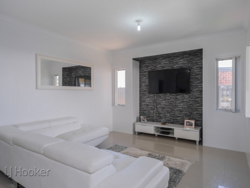 32 Vidalia Drive, Aveley WA 6069