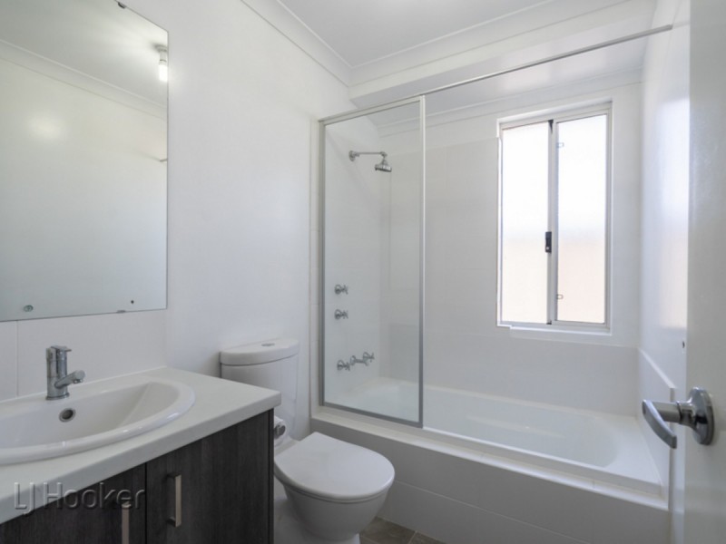 32 Vidalia Drive, Aveley WA 6069