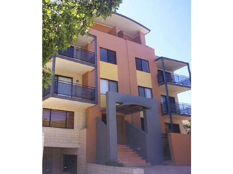 1/28 Bronte Street, East Perth WA 6004