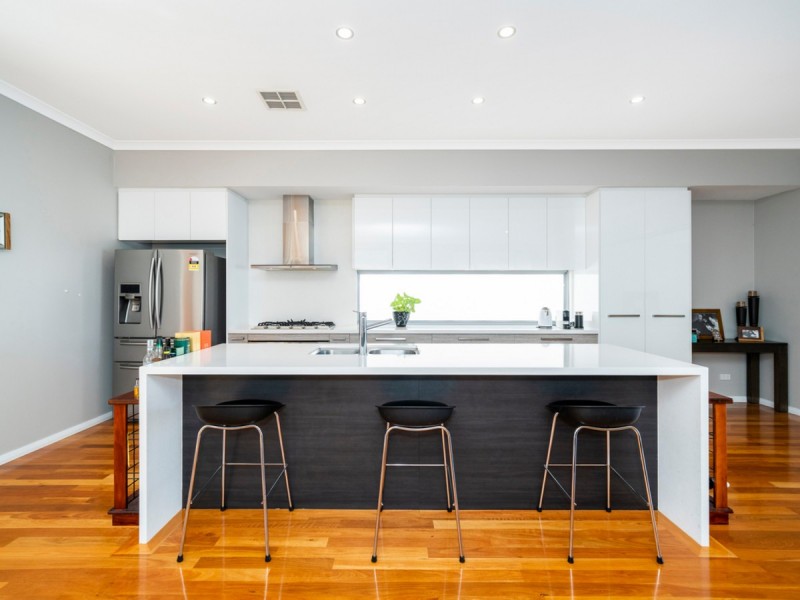 94a St Kilda Road, Rivervale WA 6103