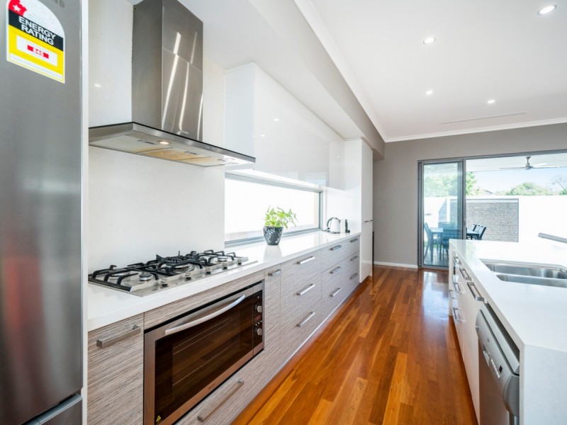 94a St Kilda Road, Rivervale WA 6103