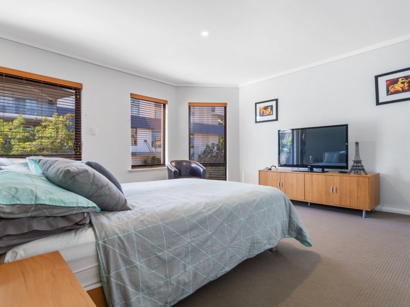 44 Tully Road, East Perth WA 6004