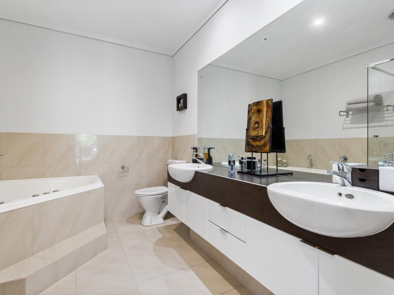 44 Tully Road, East Perth WA 6004