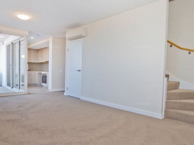 101/18 Cecil Avenue, Cannington WA 6107
