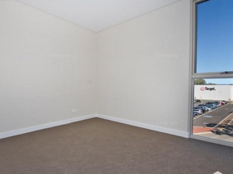 101/18 Cecil Avenue, Cannington WA 6107