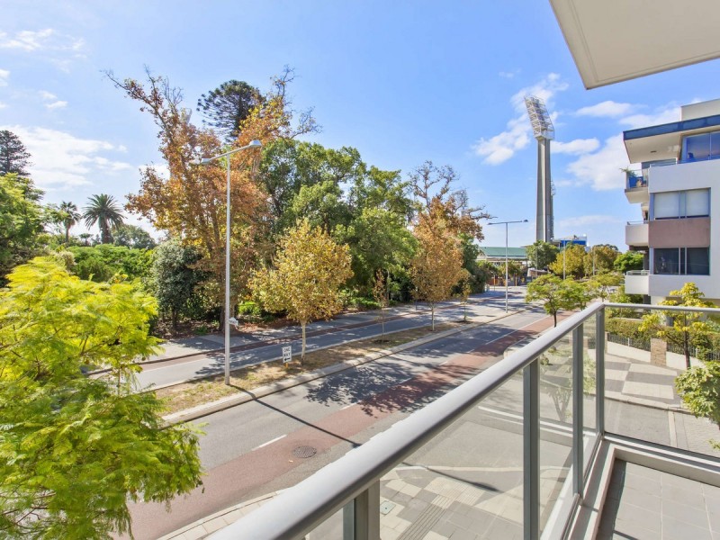 3/2 Bremer Promenade, East Perth WA 6004