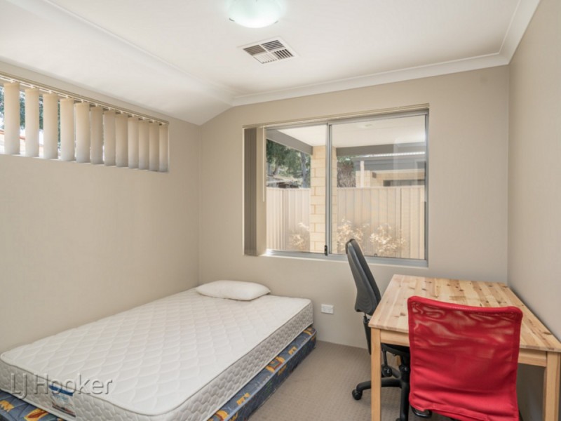 16B Central Terrace, Beckenham WA 6107
