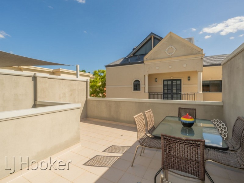 18 Boans Lane, East Perth WA 6004