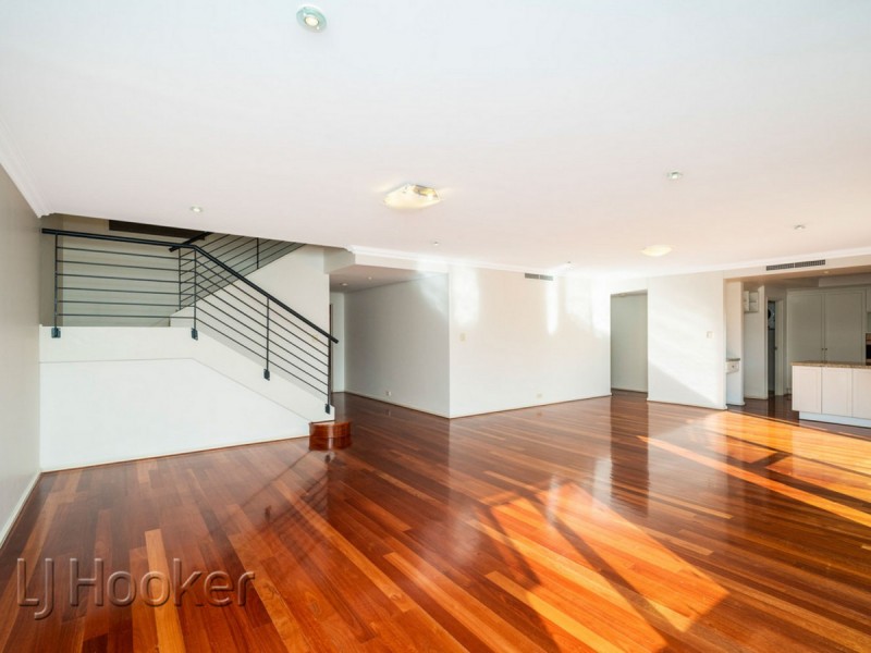 10/35 Haig Park Circle, East Perth WA 6004