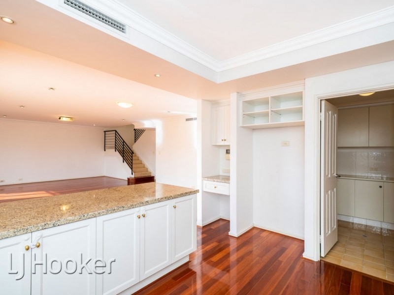 10/35 Haig Park Circle, East Perth WA 6004