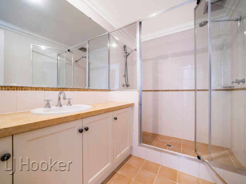 10/35 Haig Park Circle, East Perth WA 6004