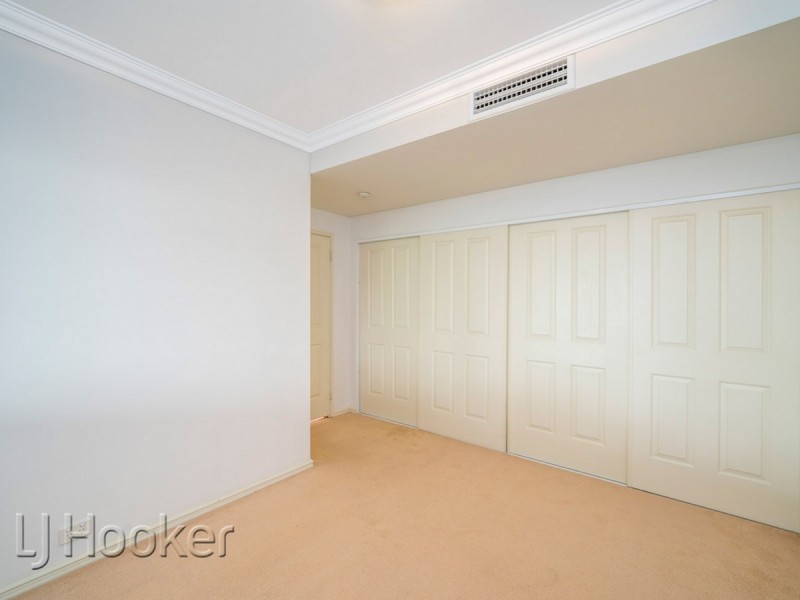 10/35 Haig Park Circle, East Perth WA 6004