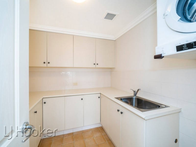 10/35 Haig Park Circle, East Perth WA 6004