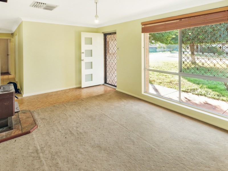 12 Gaskin Road, Kenwick WA 6107