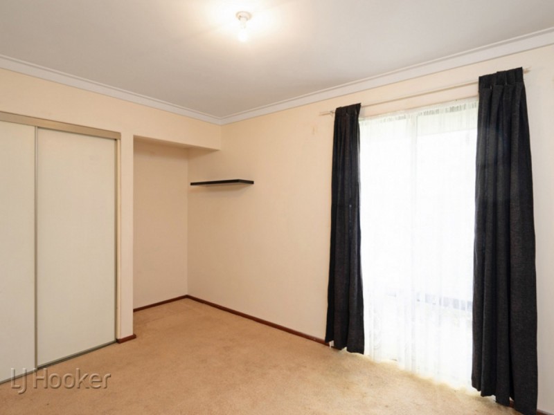 22 Kestrel Way, Thornlie WA 6108
