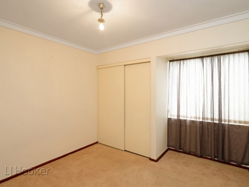 22 Kestrel Way, Thornlie WA 6108