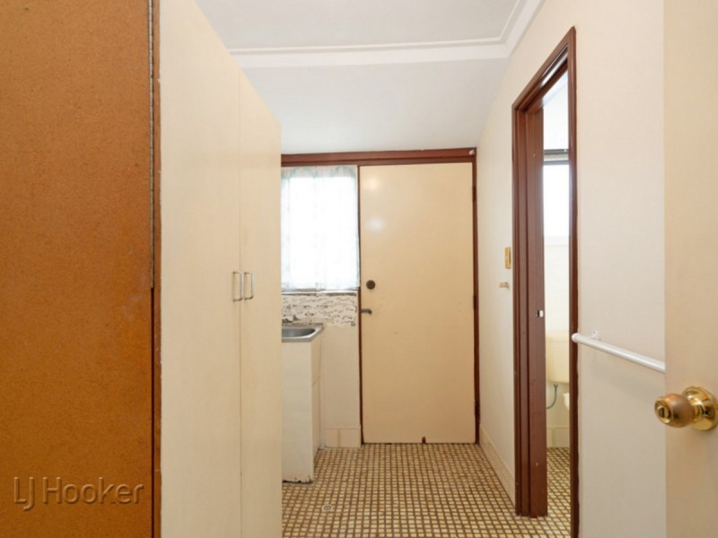 22 Kestrel Way, Thornlie WA 6108