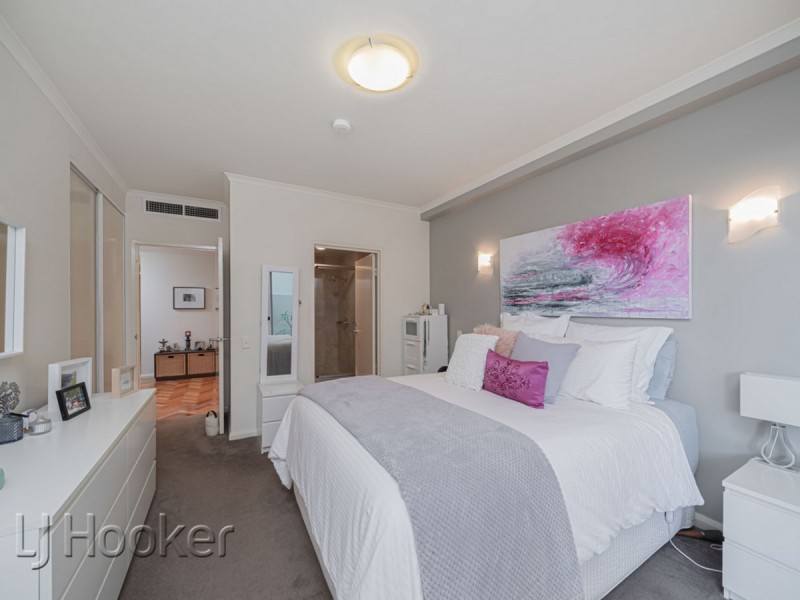 8/1 Henry Lawson Walk, East Perth WA 6004