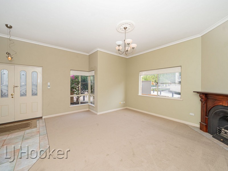 22 Constitution Street, East Perth WA 6004