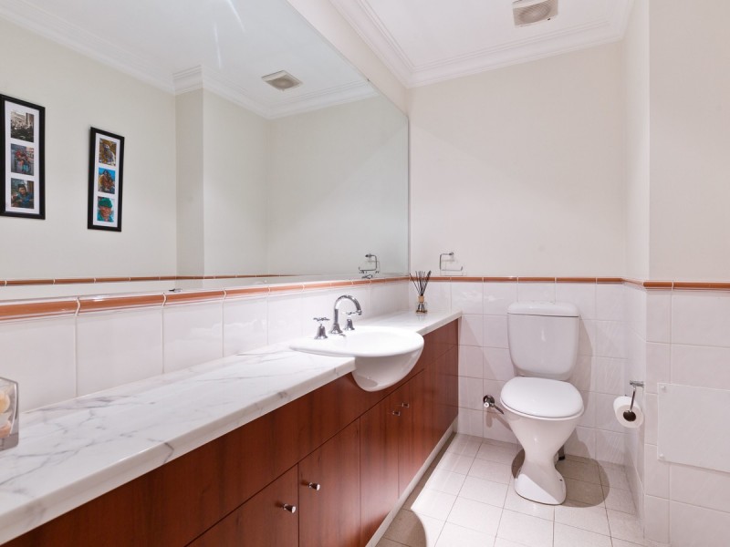 11/35 Haig Park Circle, East Perth WA 6004