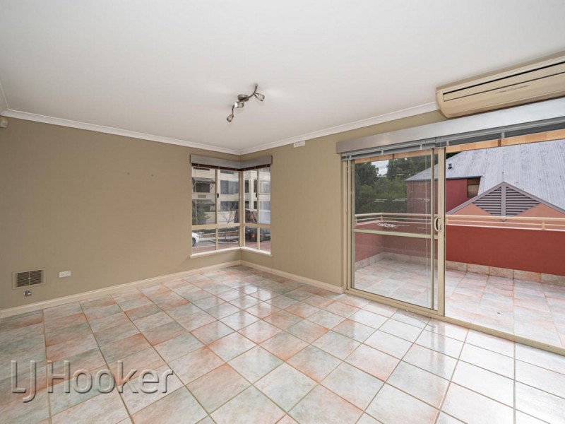 22 Constitution Street, East Perth WA 6004