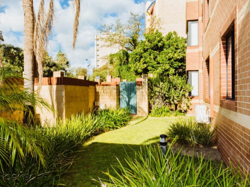 4/23 Wellington Street, East Perth WA 6004