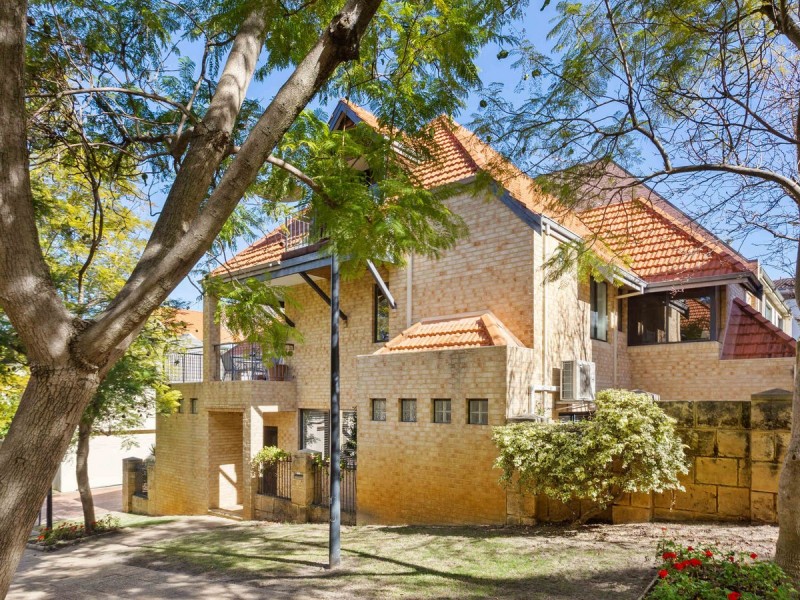 20 Beacon Terrace, East Perth WA 6004