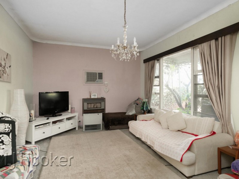 69 Clarkson Road, Maylands WA 6051