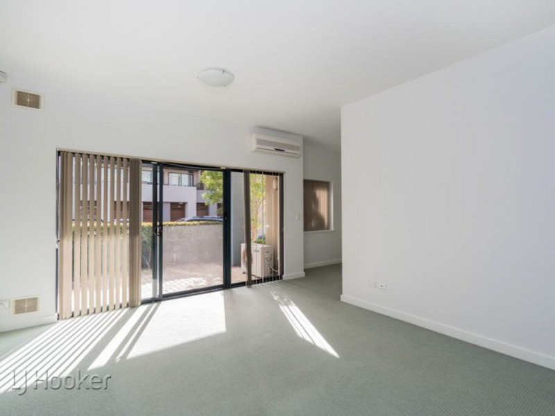 4/3B Marina Drive, Ascot WA 6104