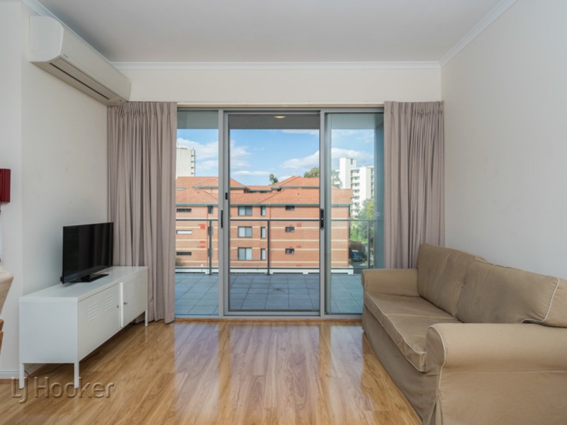 18/35 Wellington Street, East Perth WA 6004