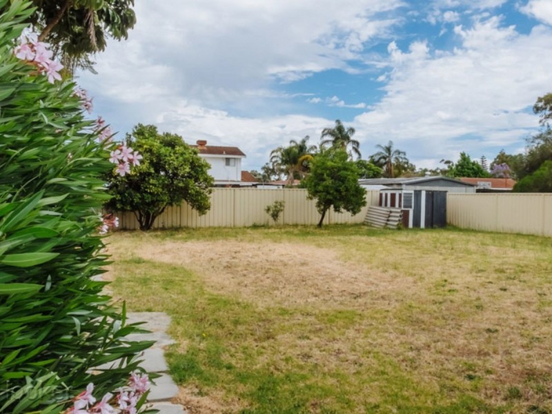 22 Birchington Street, Beckenham WA 6107