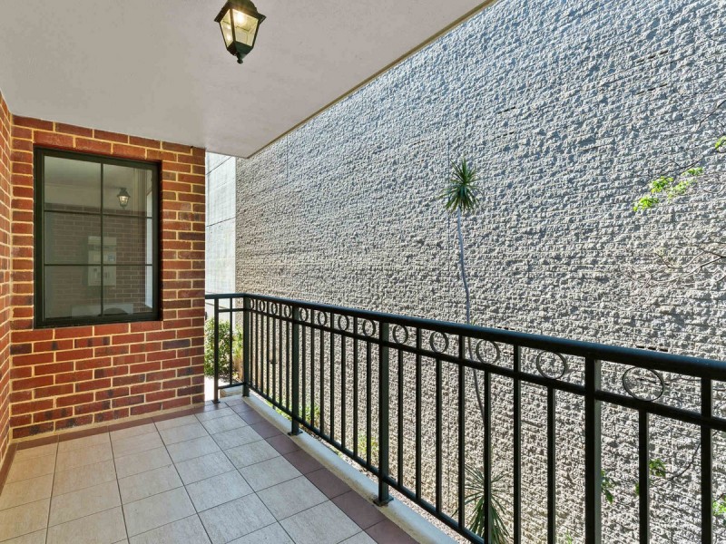 65/123 Wellington Street, East Perth WA 6004