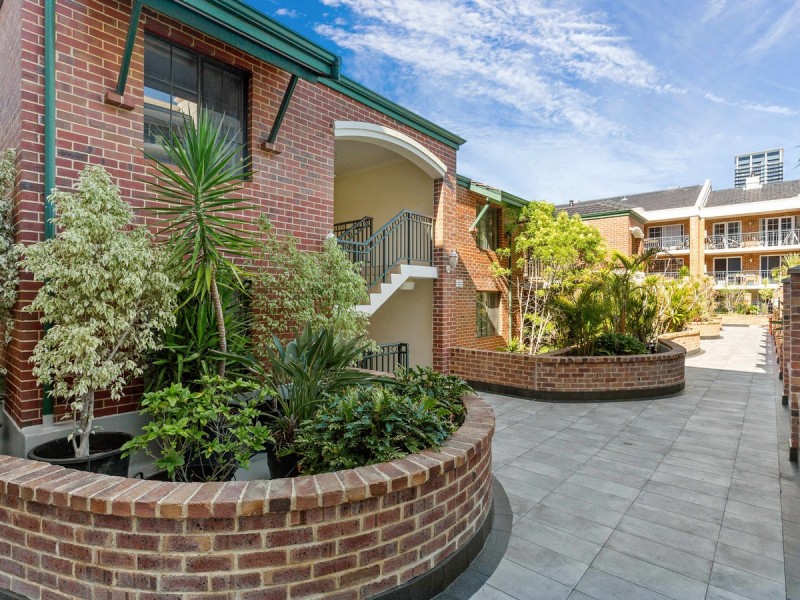 65/123 Wellington Street, East Perth WA 6004