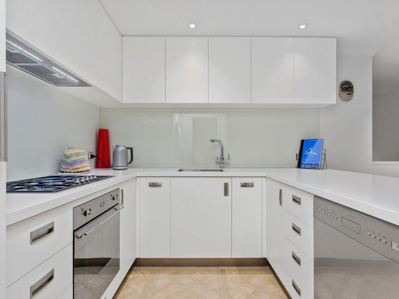 2/25 Haig Park Circle, East Perth WA 6004