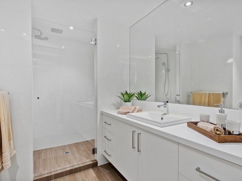 2/25 Haig Park Circle, East Perth WA 6004