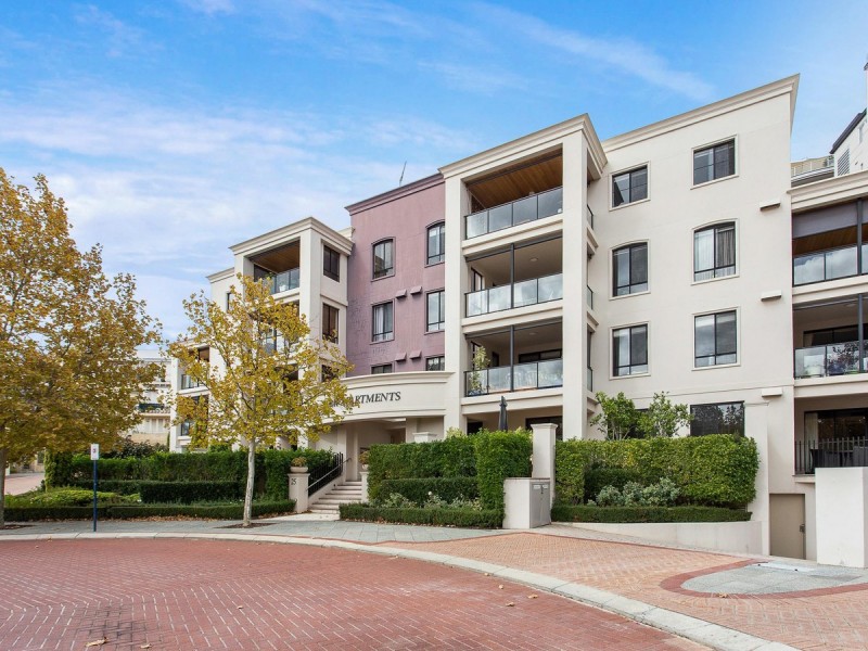 2/25 Haig Park Circle, East Perth WA 6004
