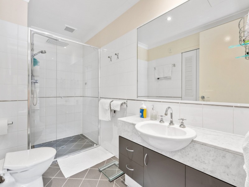 2/22 Saunders Street, East Perth WA 6004