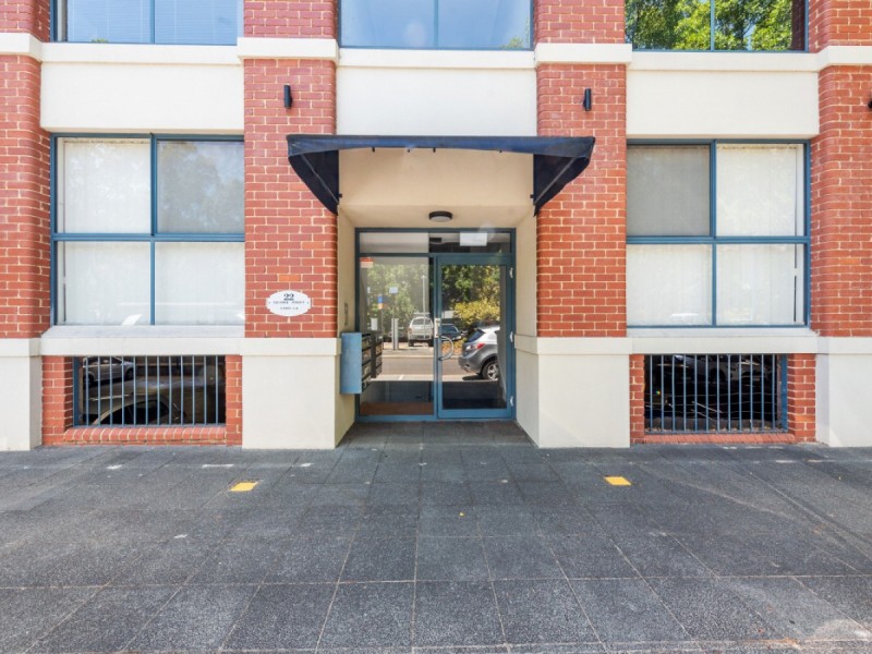 2/22 Saunders Street, East Perth WA 6004