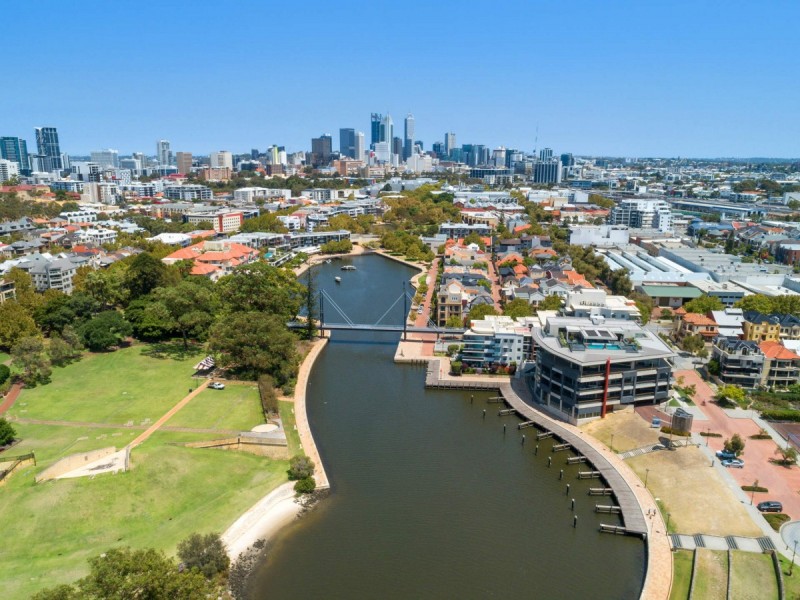 2/22 Saunders Street, East Perth WA 6004