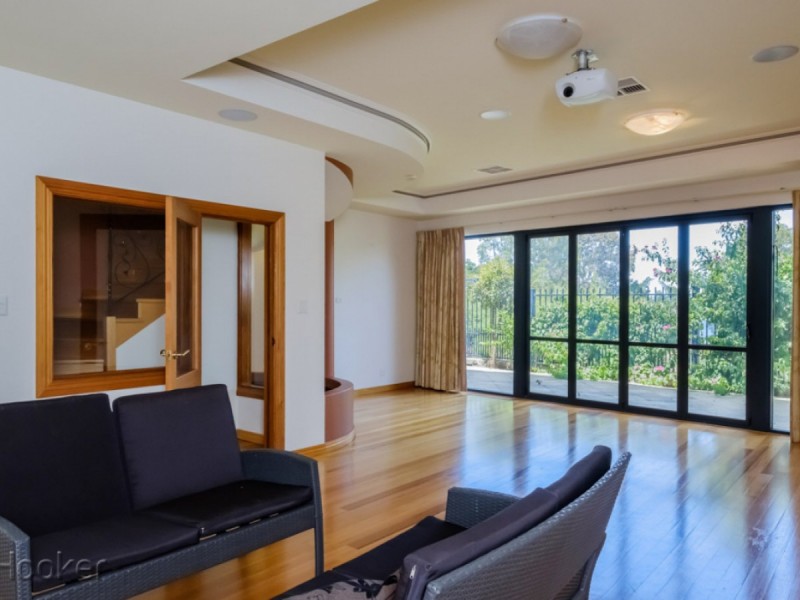 26 Jewell Lane, East Perth WA 6004