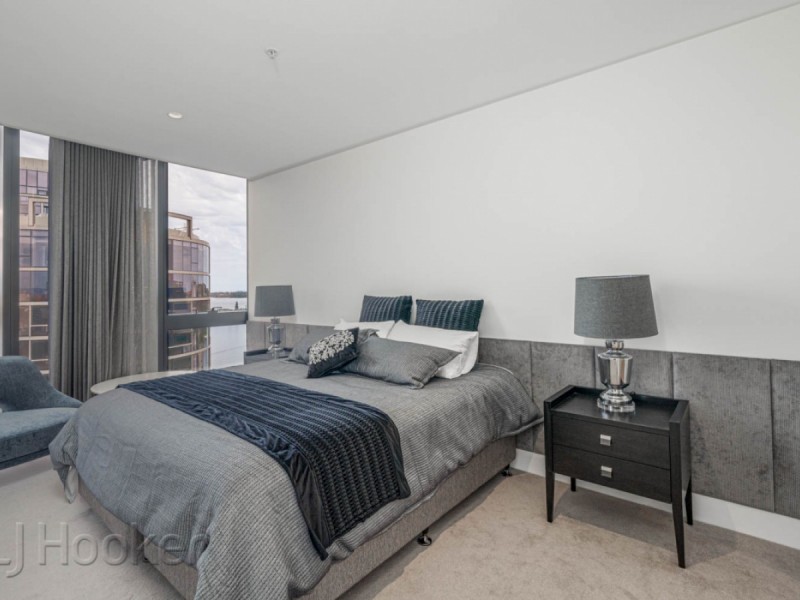 2007/1 Geoffrey Bolton Avenue, Perth WA 6000