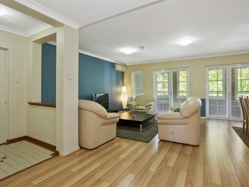 8/2 Henry Lawson Walk, East Perth WA 6004