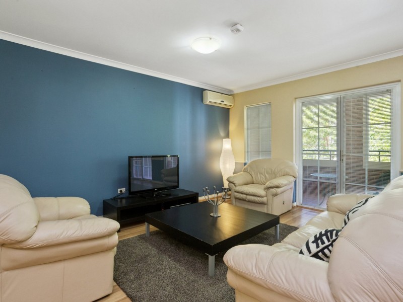 8/2 Henry Lawson Walk, East Perth WA 6004