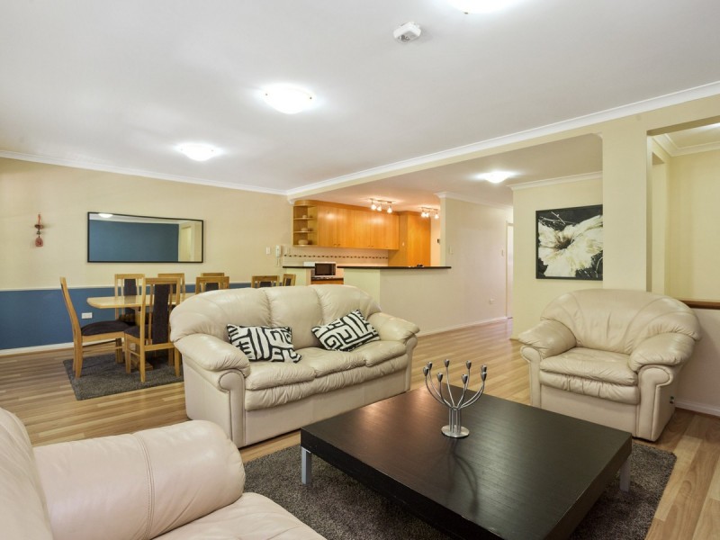 8/2 Henry Lawson Walk, East Perth WA 6004