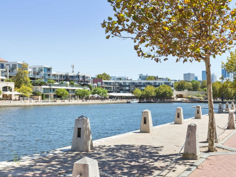 8/2 Henry Lawson Walk, East Perth WA 6004