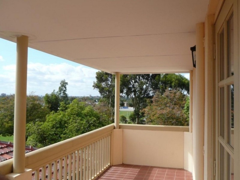 31/22 Nile Street, East Perth WA 6004